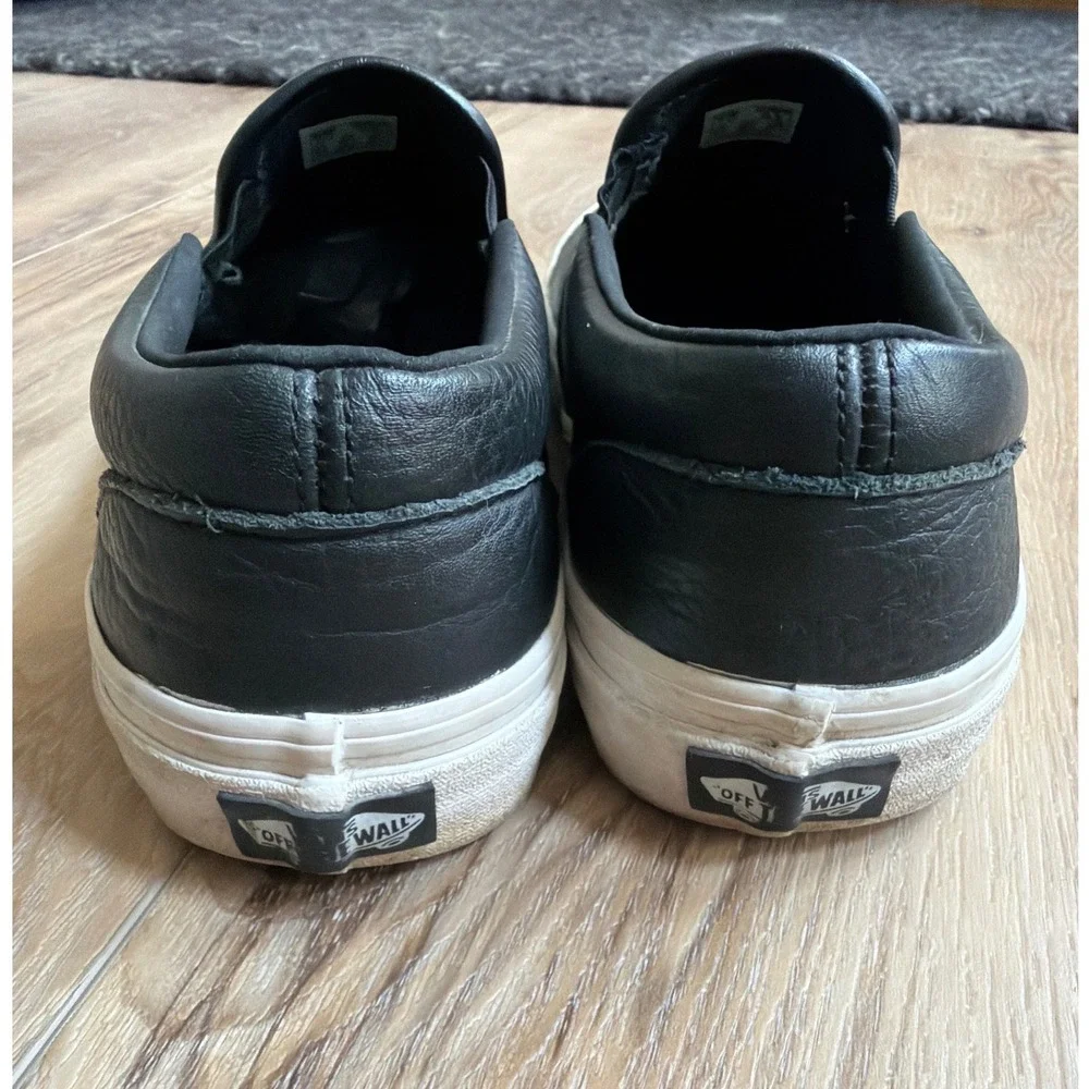 Vans Slip-On Unisex Mens 7 Womens 8.5 Black Good Tumbled Leather UltraCush